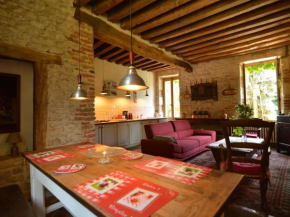 Beautiful holiday home with pond in Champvert